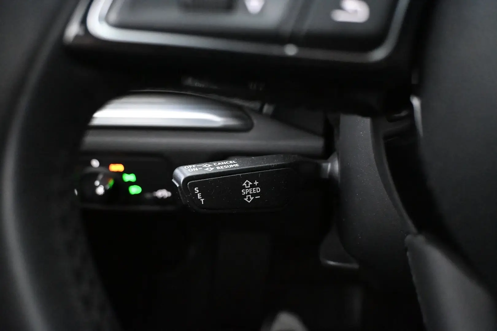 Car Image - 5Qy7dAXEE9prWql778Oore