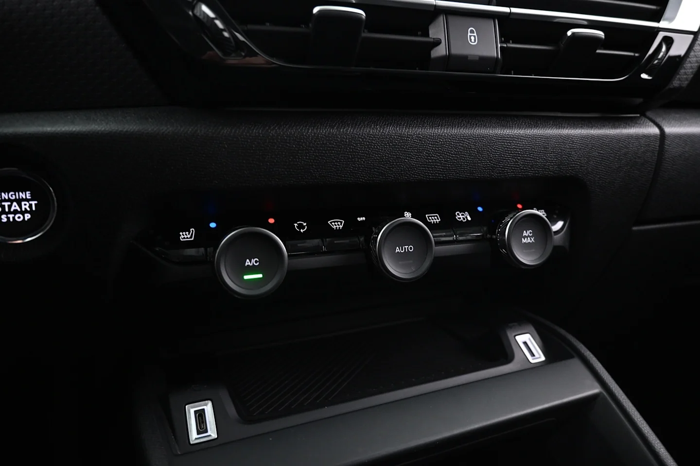 Car Image - 1r1Y6SRy0LEonTwRM2QrY0