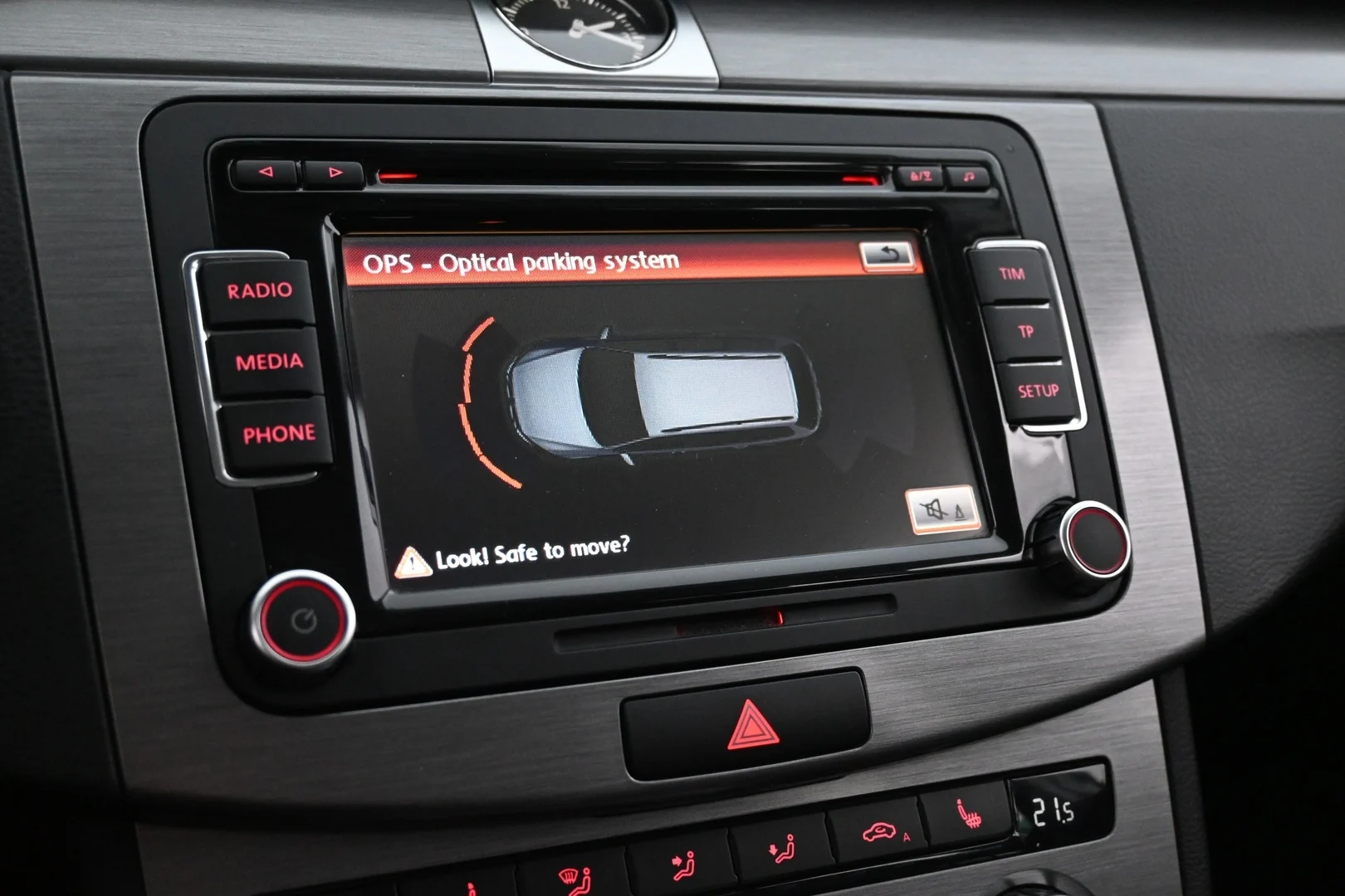 Car Image - QJYxnzYCuUiD9bzQGnQhi