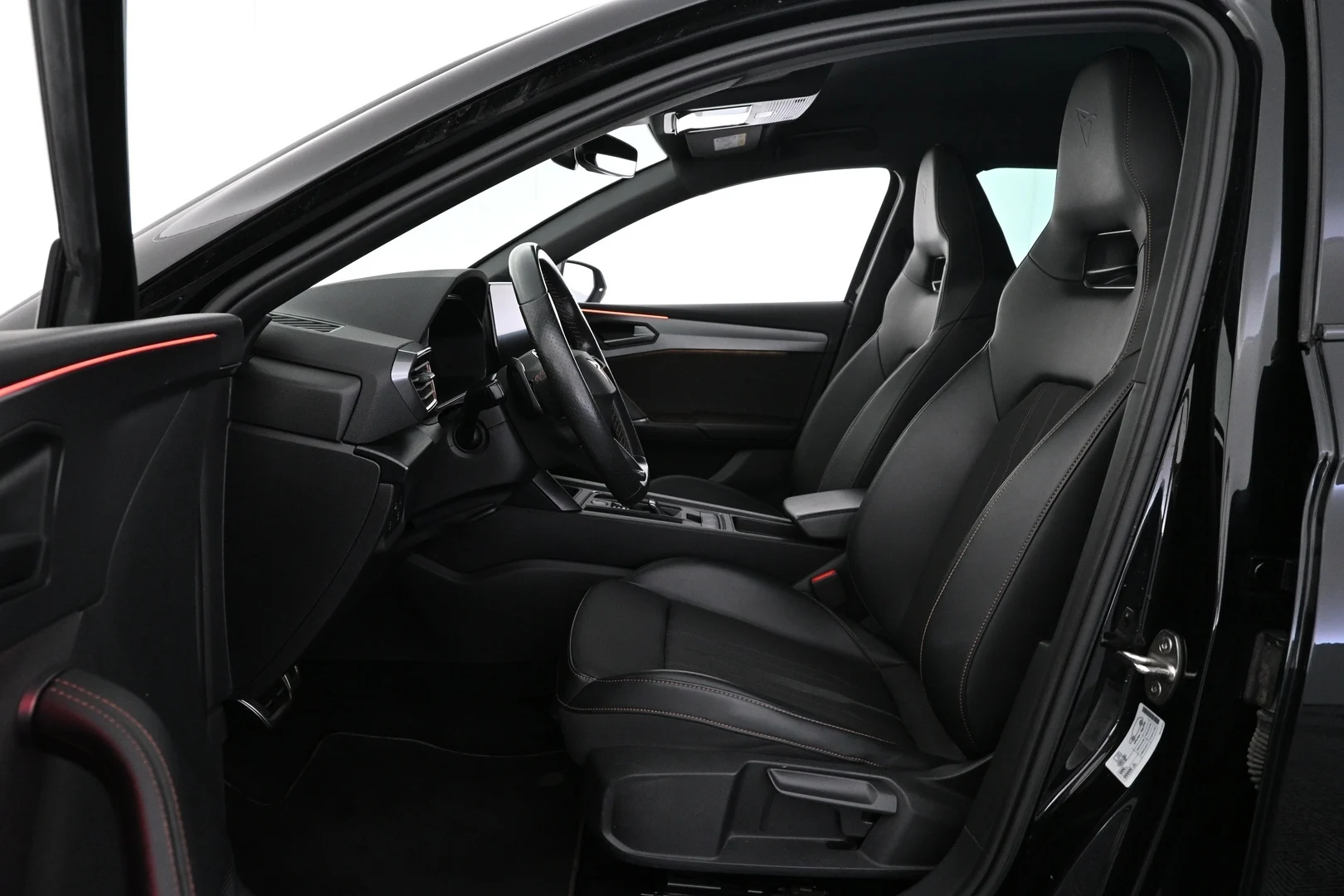 Car Image - e72uo13tcI4NtYQ53dr9Q