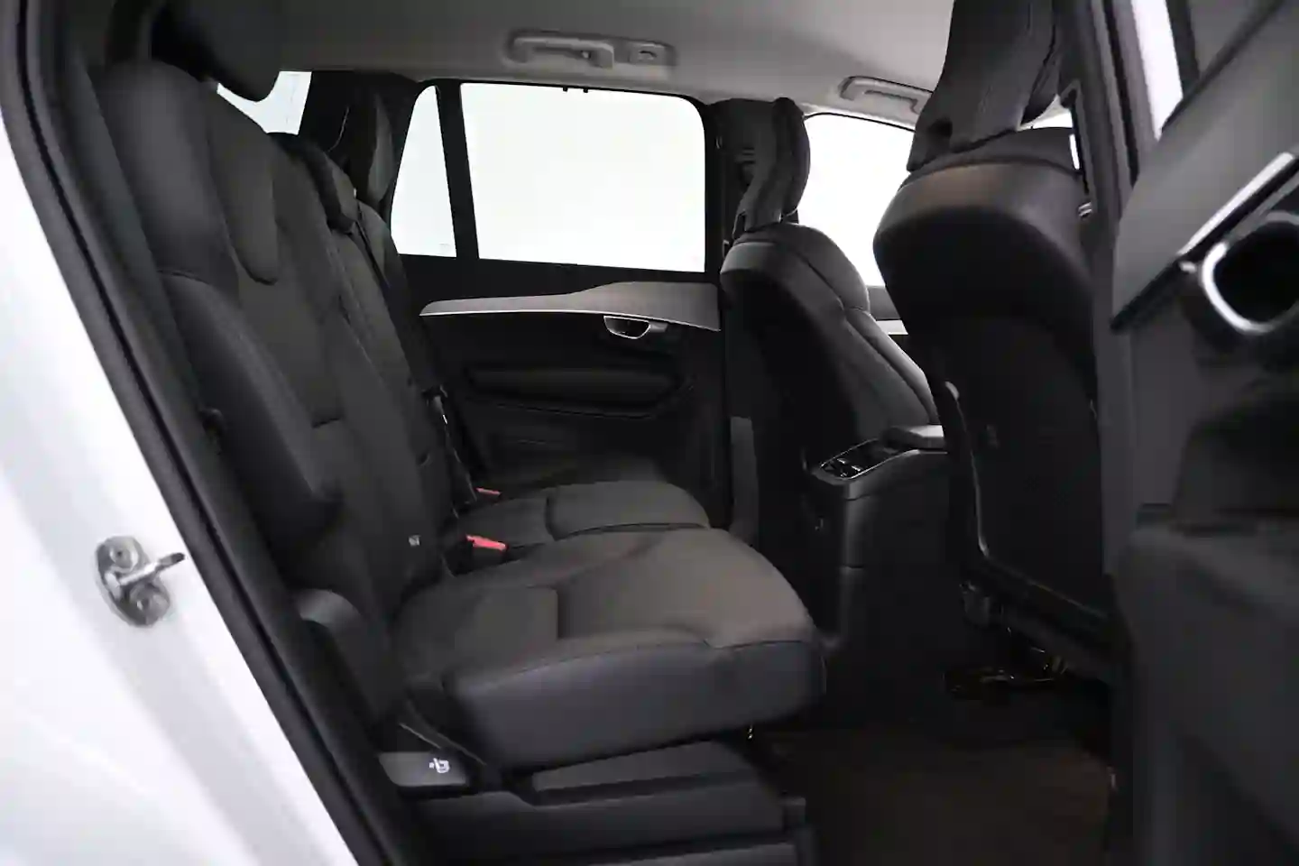 Car Image - 6o8AC9tRXoV5hGoi2MLqc9