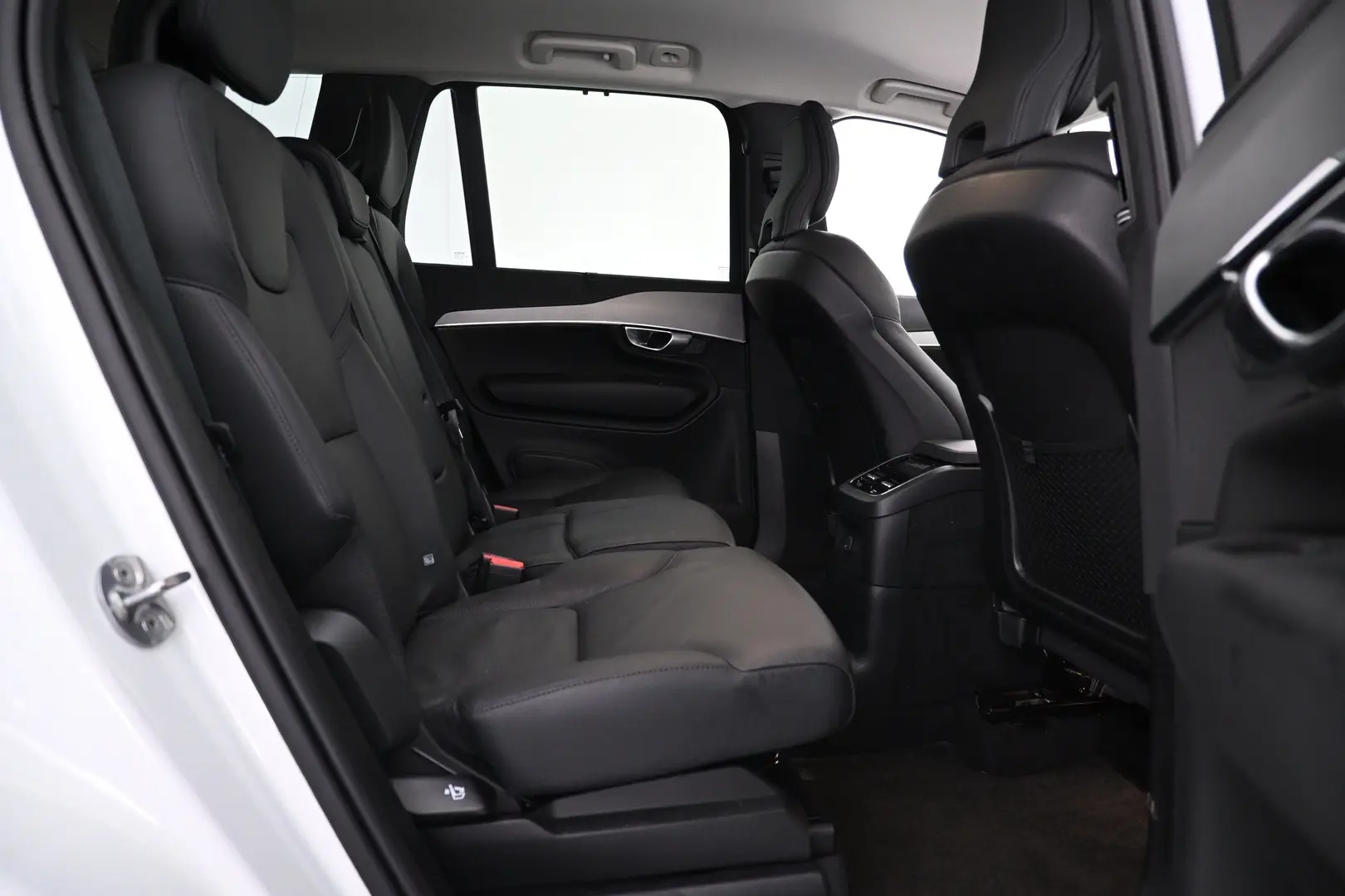 Car Image - 6o8AC9tRXoV5hGoi2MLqc9