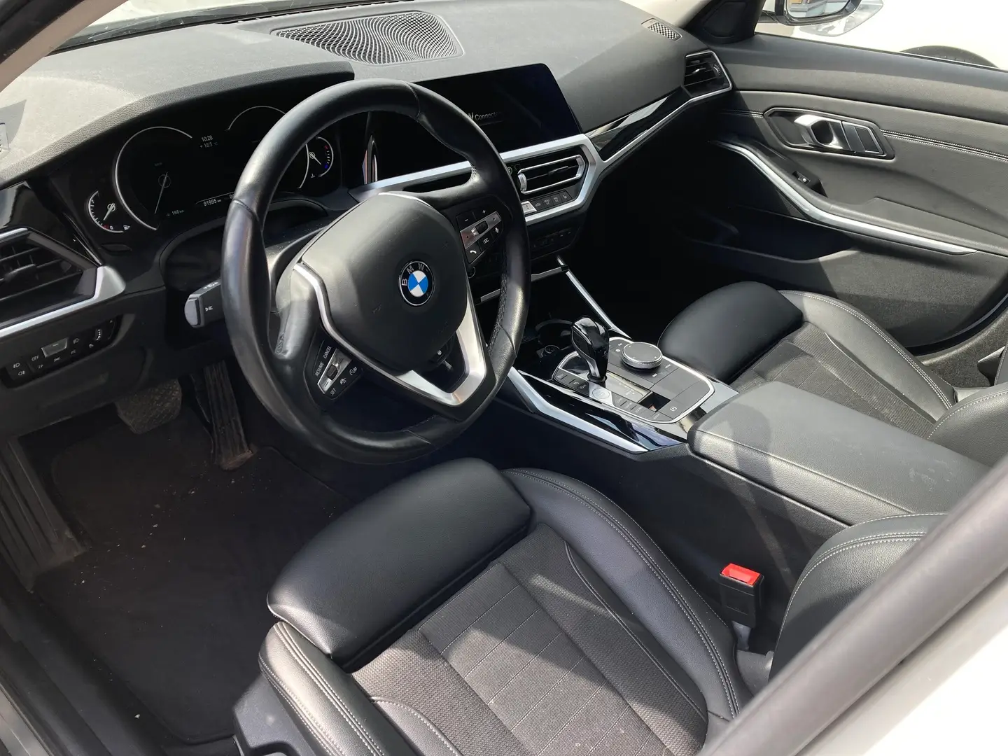 Car Image - 3FbRsQrpPDbxcvMlZyHi1F