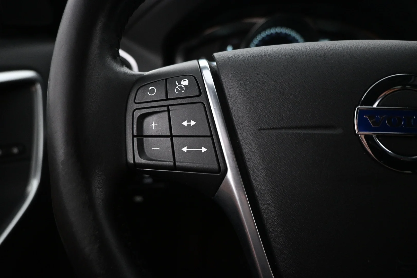 Car Image - 5ydqpzoO4erDdXh3Srlt4N