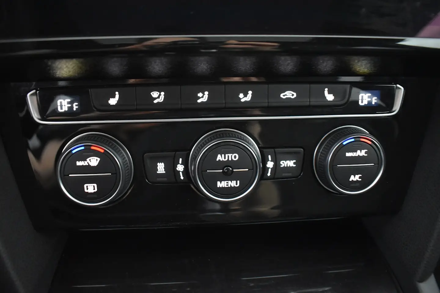 Car Image - 2pai29HWUP5X9I6TNGUslb