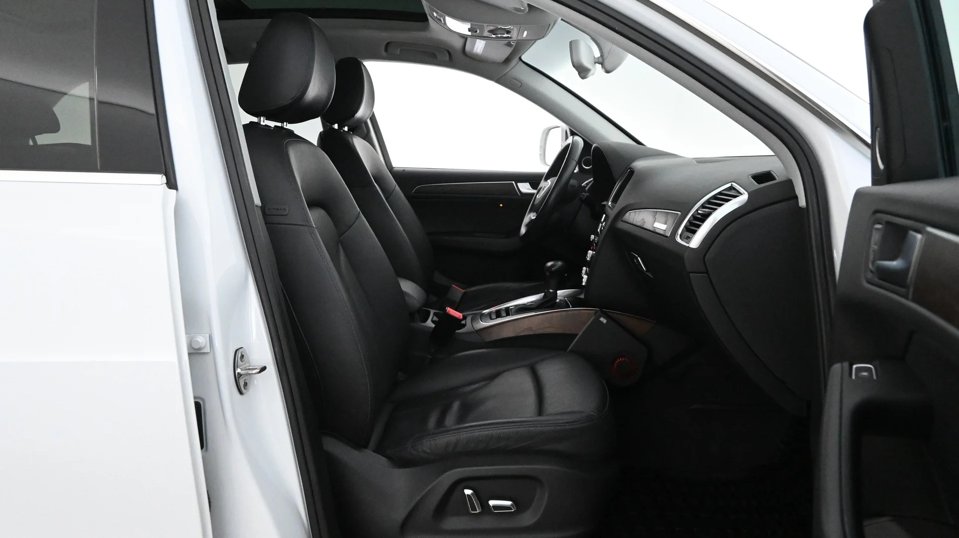 Car Image - 5ZGPAz47FEI0Ds6xKWCJMB