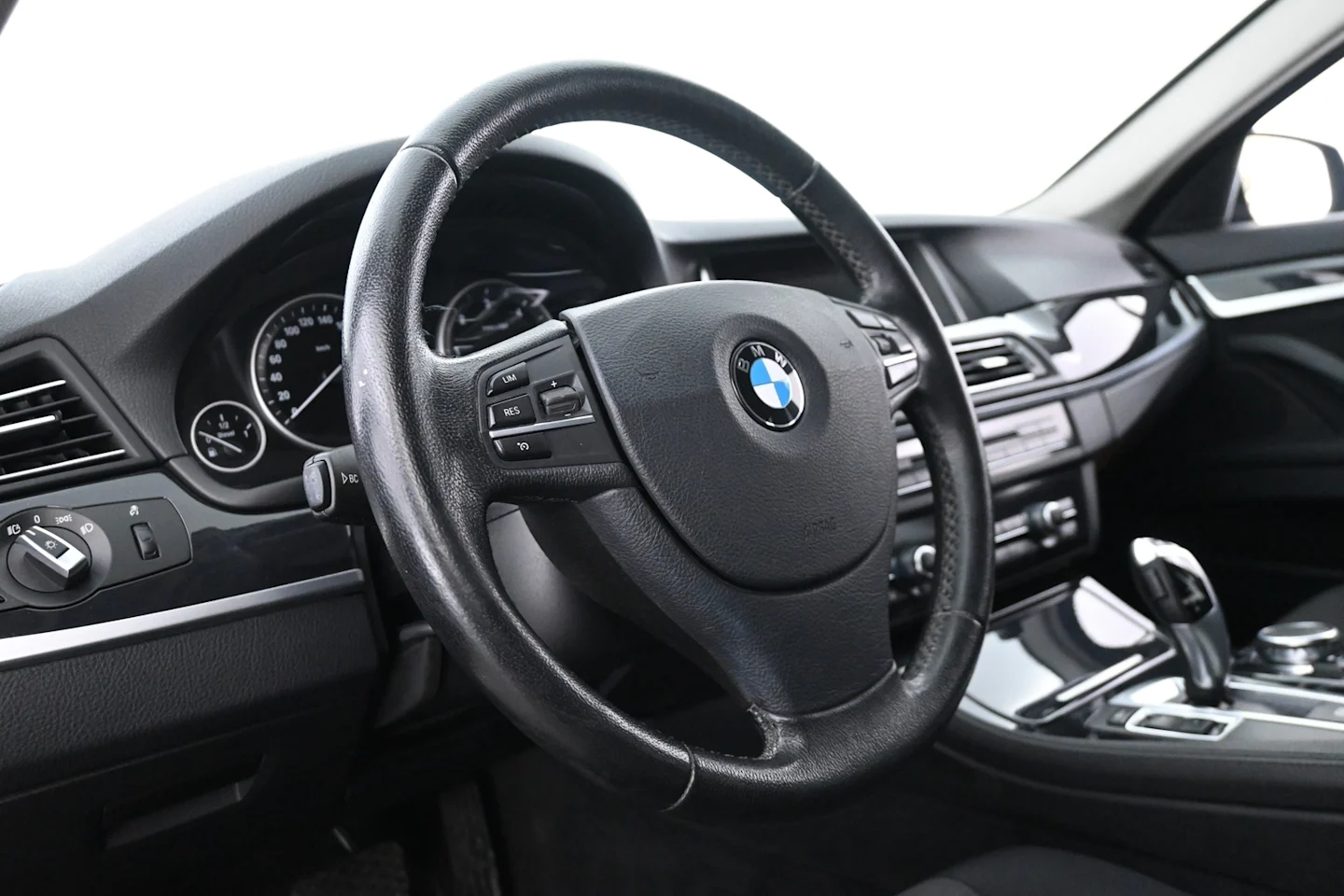 Car Image - 35jeoo7AAId1uAR5CxVaQ2