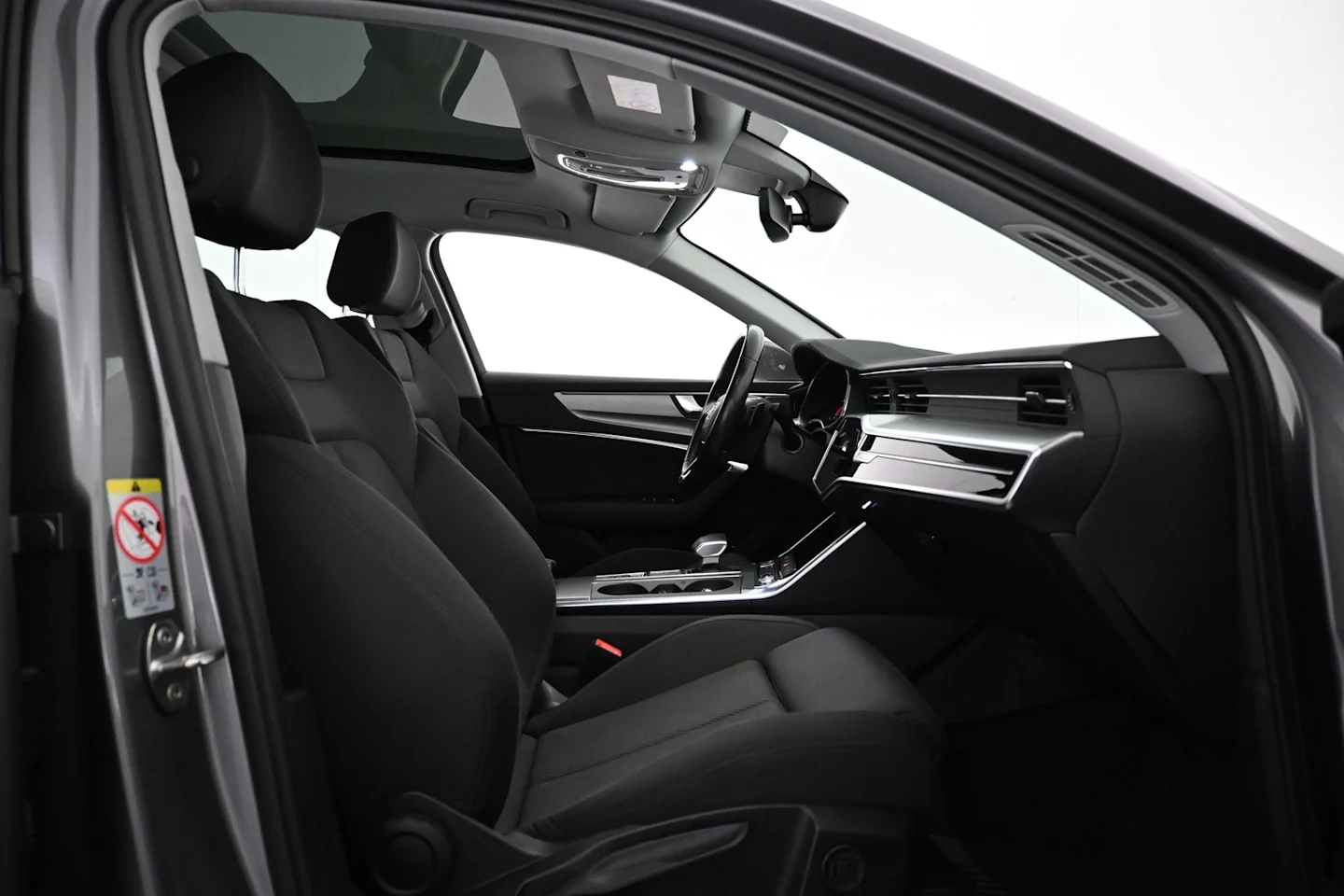 Car Image - 5k6ZUpbKTMxtzFBZfRBz2g