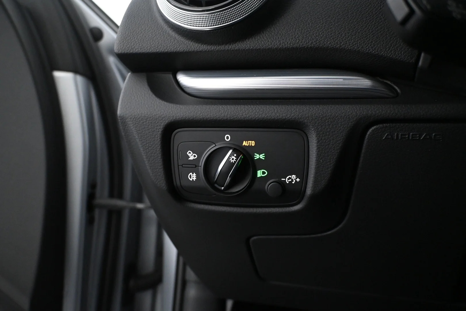 Car Image - 40KPs9uL8nx5aGBw9kv0Wl
