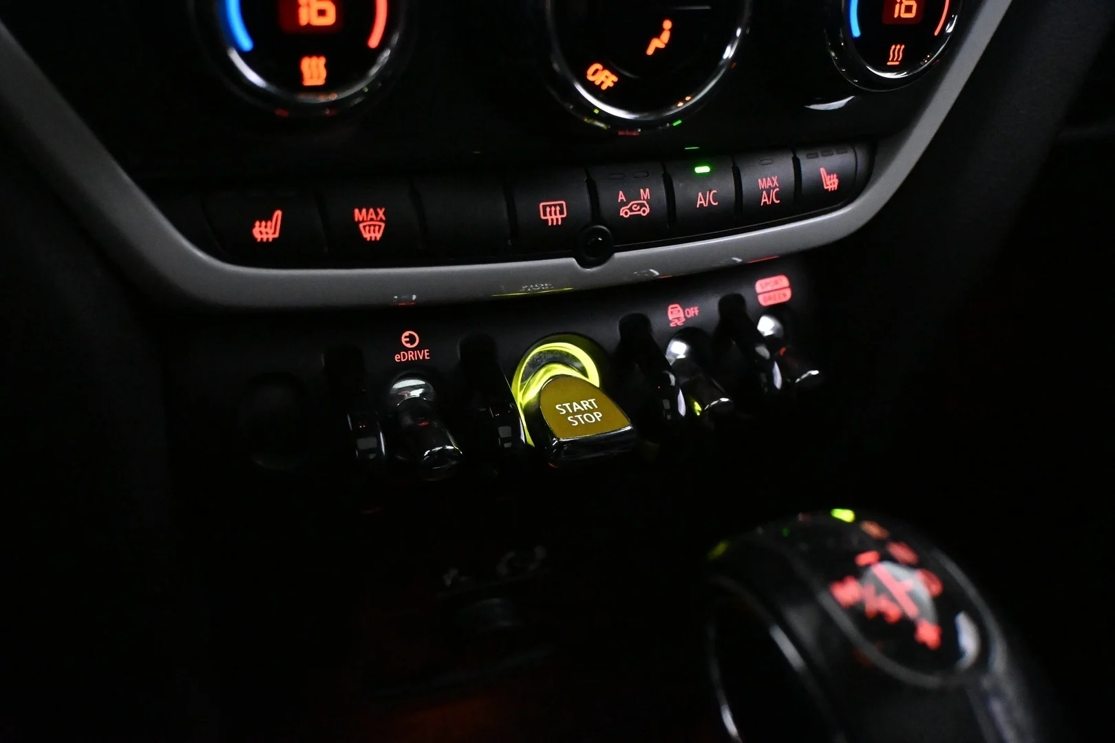 Car Image - uTyiNhg1df8muH1er2Bwf