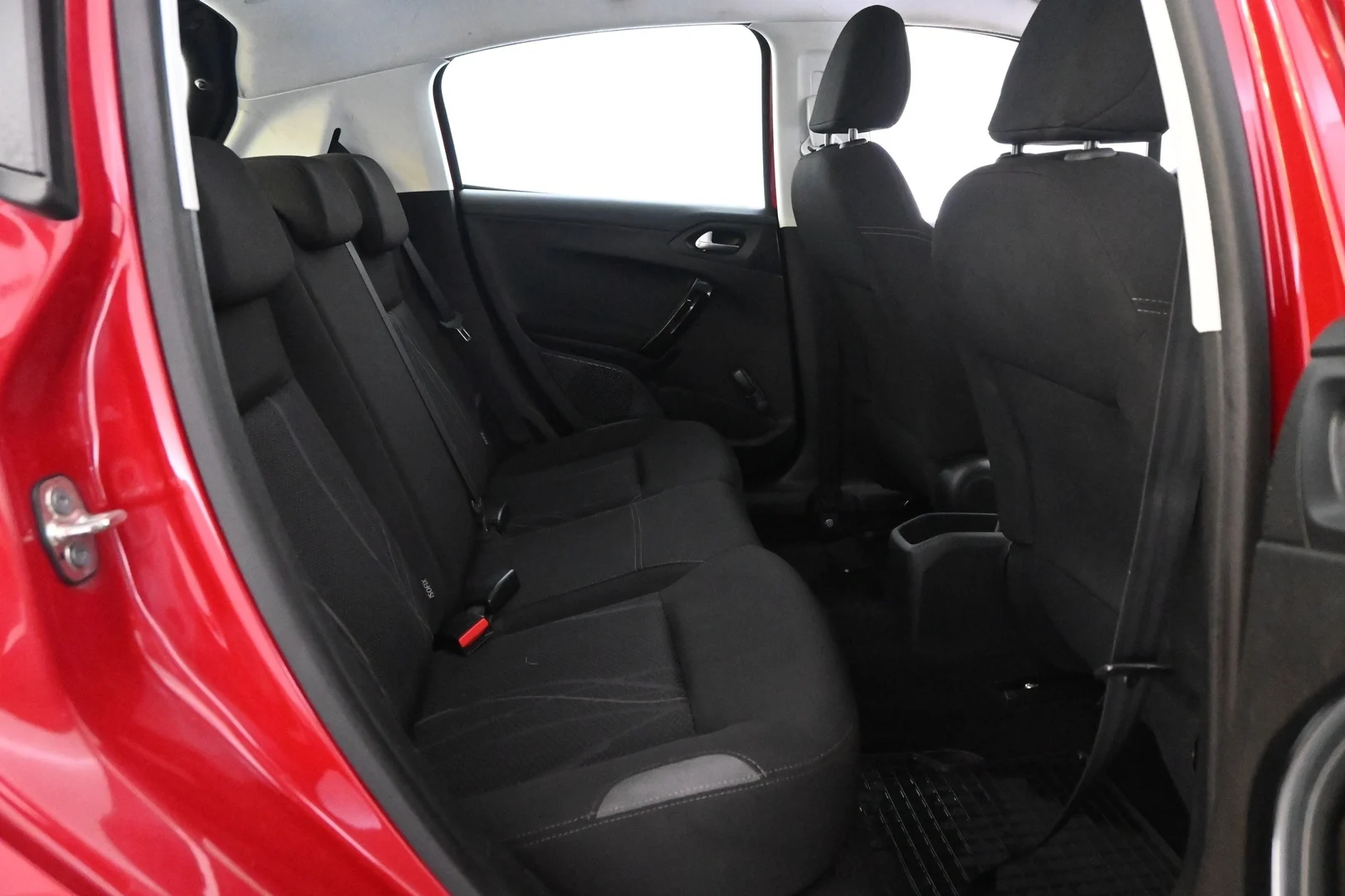 Car Image - 7tg4LXGTOiDDDeRjvyN7GS