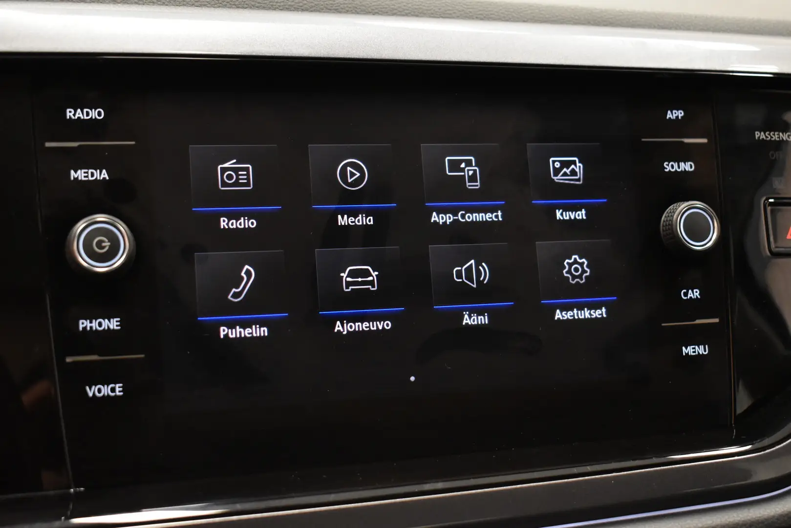 Car Image - pb9IAmHQiAA3bmaY29oZO