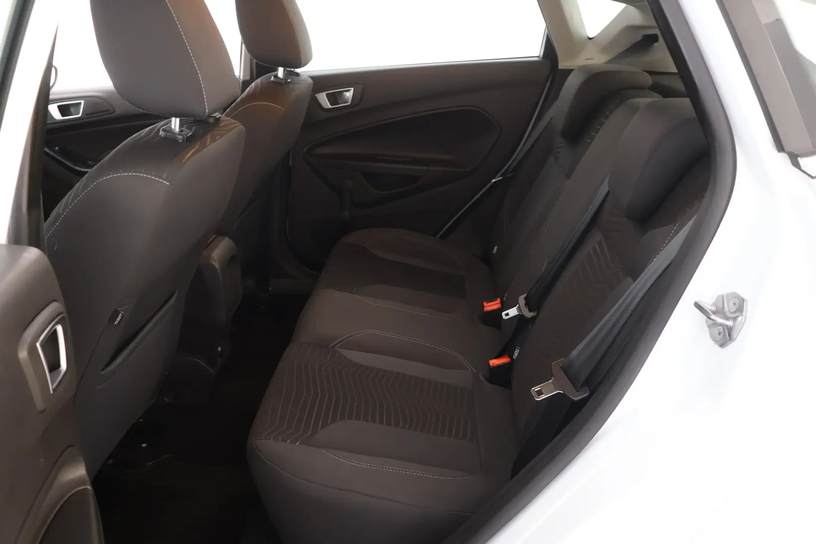 Car Image - 3wqLp2BYhbrWhGx2BDqWYQ