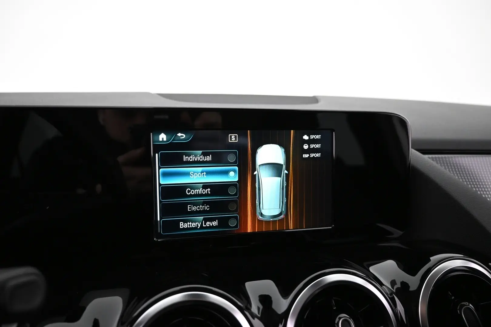 Car Image - 6mq4qFP1RsataBLCx0LzHX