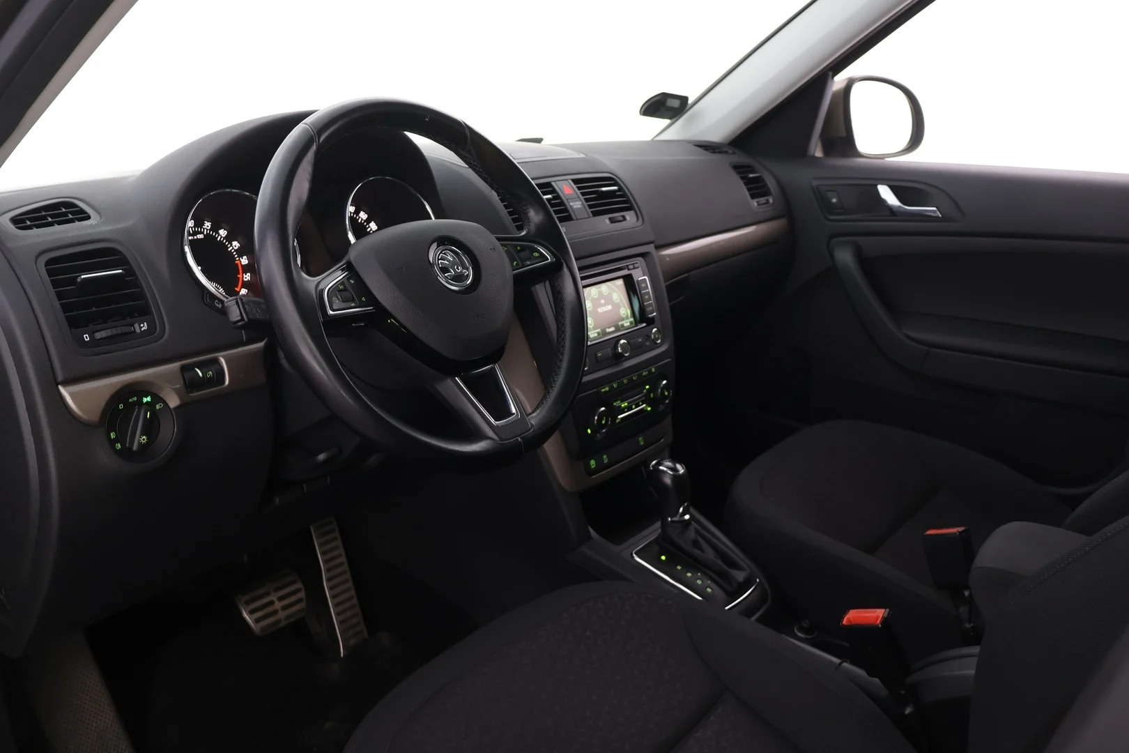 Car Image - 4vYfjYWqjvfS7BXZvbHMR