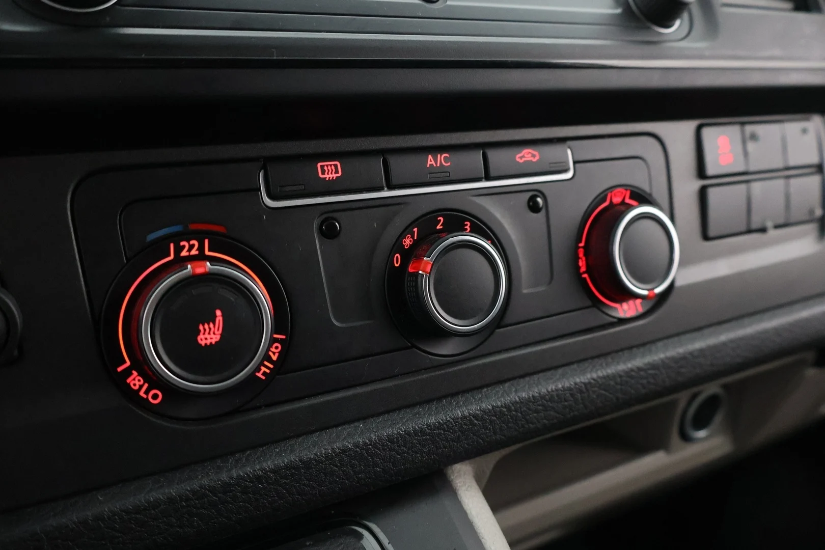 Car Image - QcSGfKC1bITArnyWr2cK9