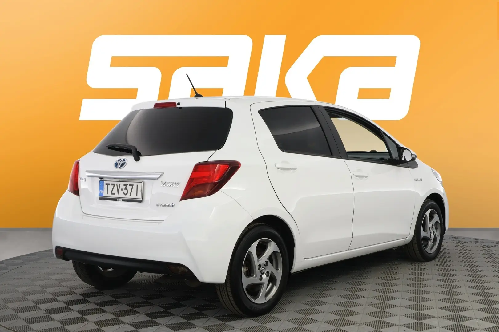Car Image - 7Hv9gjzARlqtzPF3TknKdc