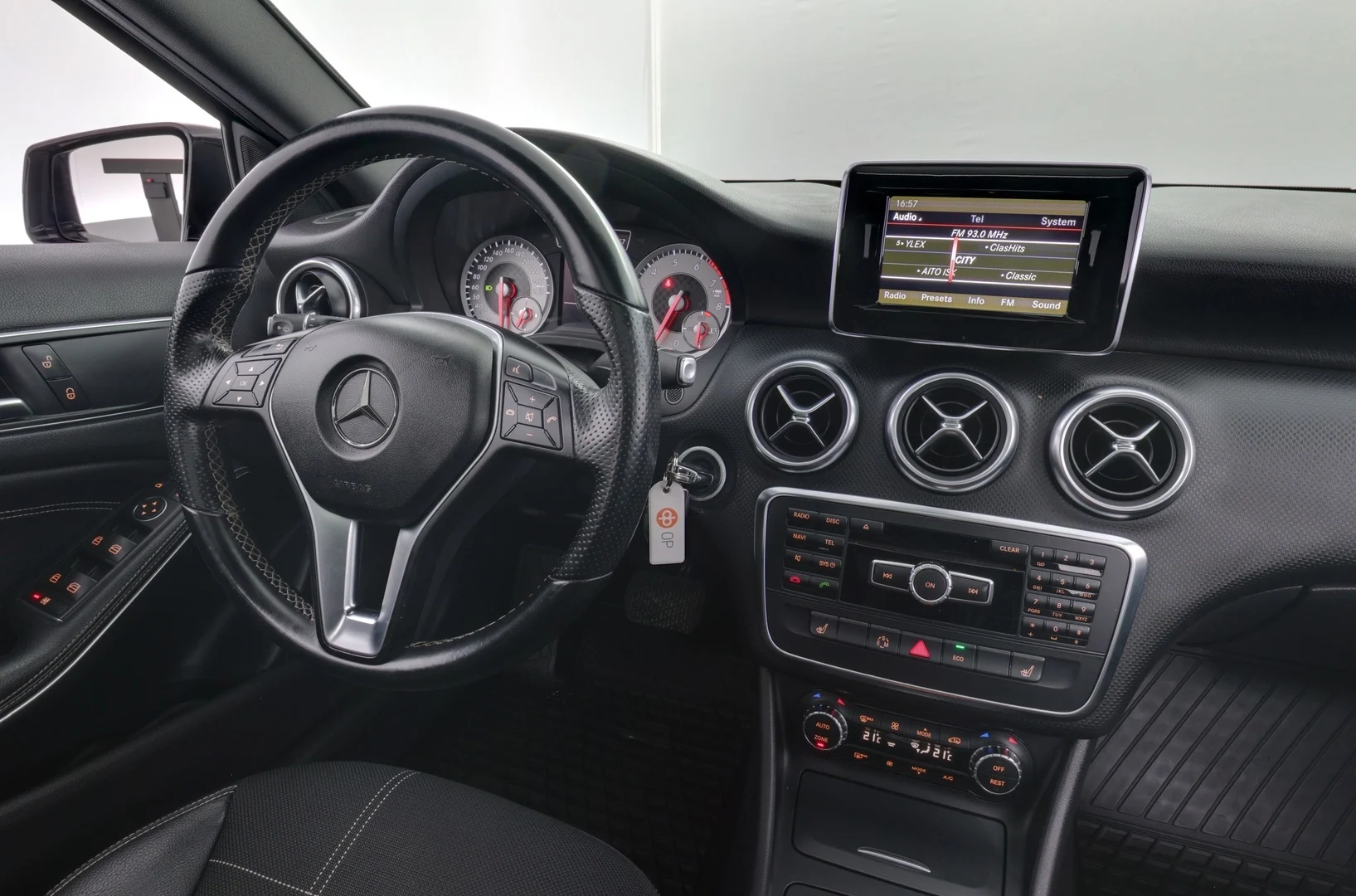 Car Image - 4X3jp2HkW1CxxkjQ1xDvqj