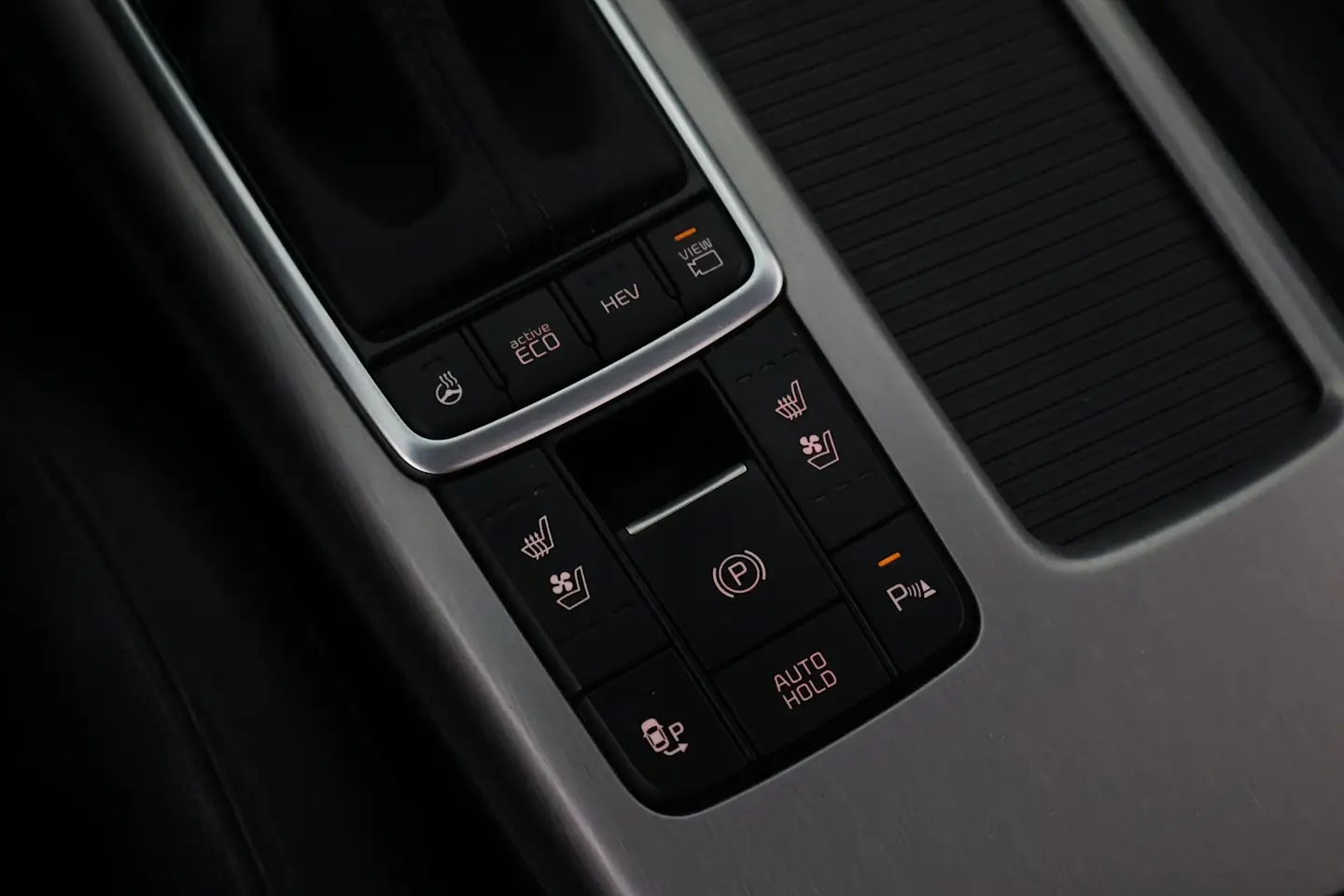 Car Image - 2gZYqtYXHqkga3HXtTmjOL