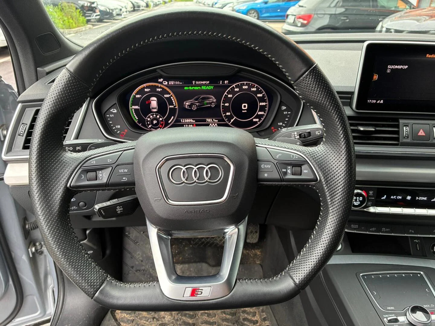 Car Image - 2LaAzPFZH6mEj3ceNtOOYl