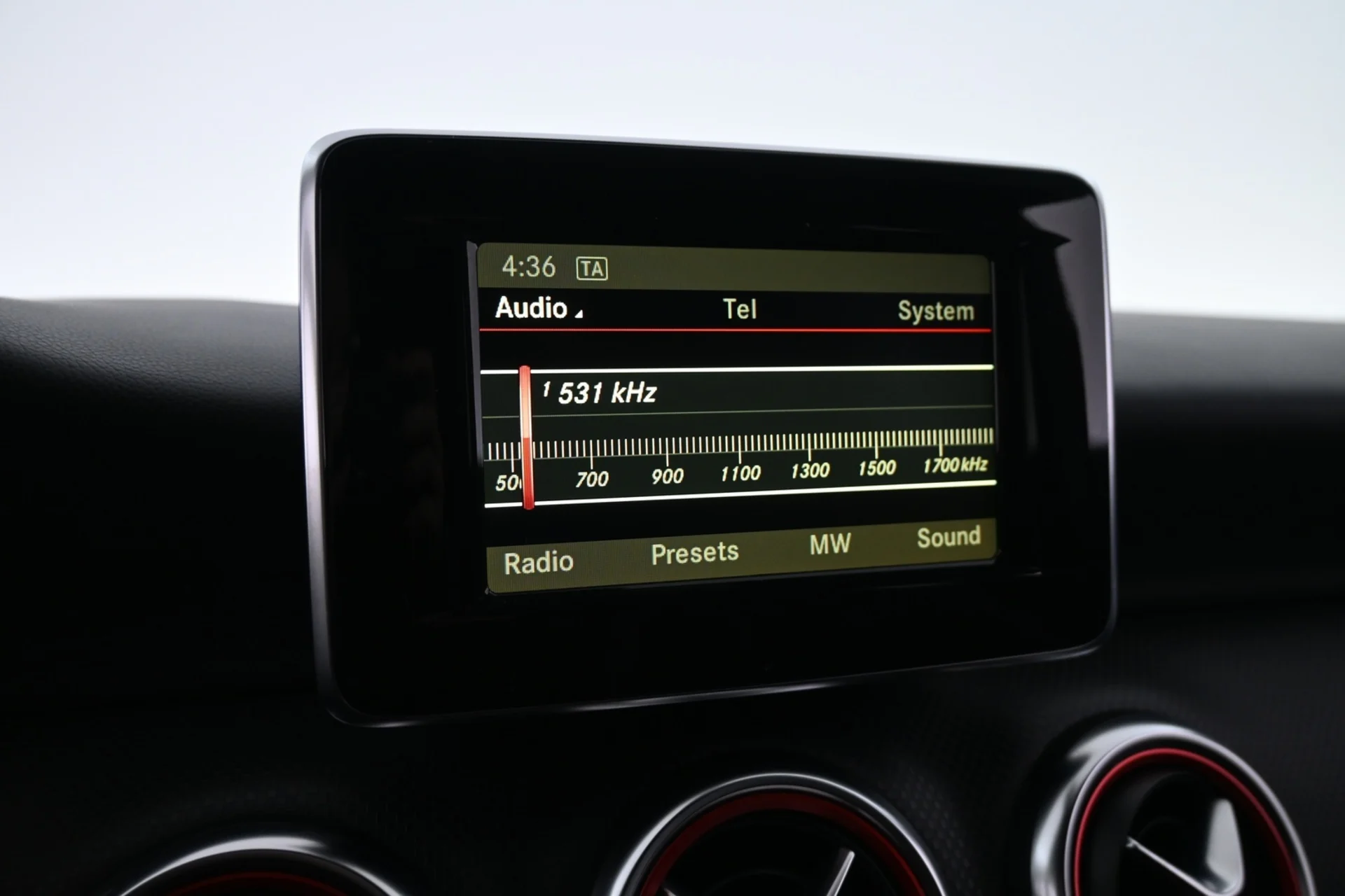 Car Image - 4pH1YVf6CQ5UKvODXJ9RnR