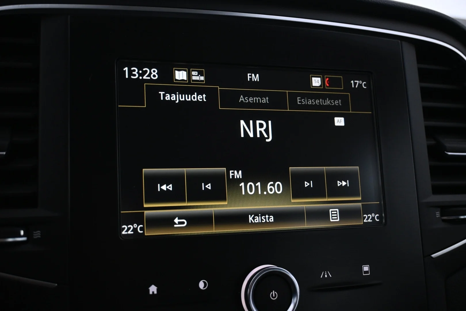 Car Image - 3E1le8vTSSZ5NHpfoQMt8C