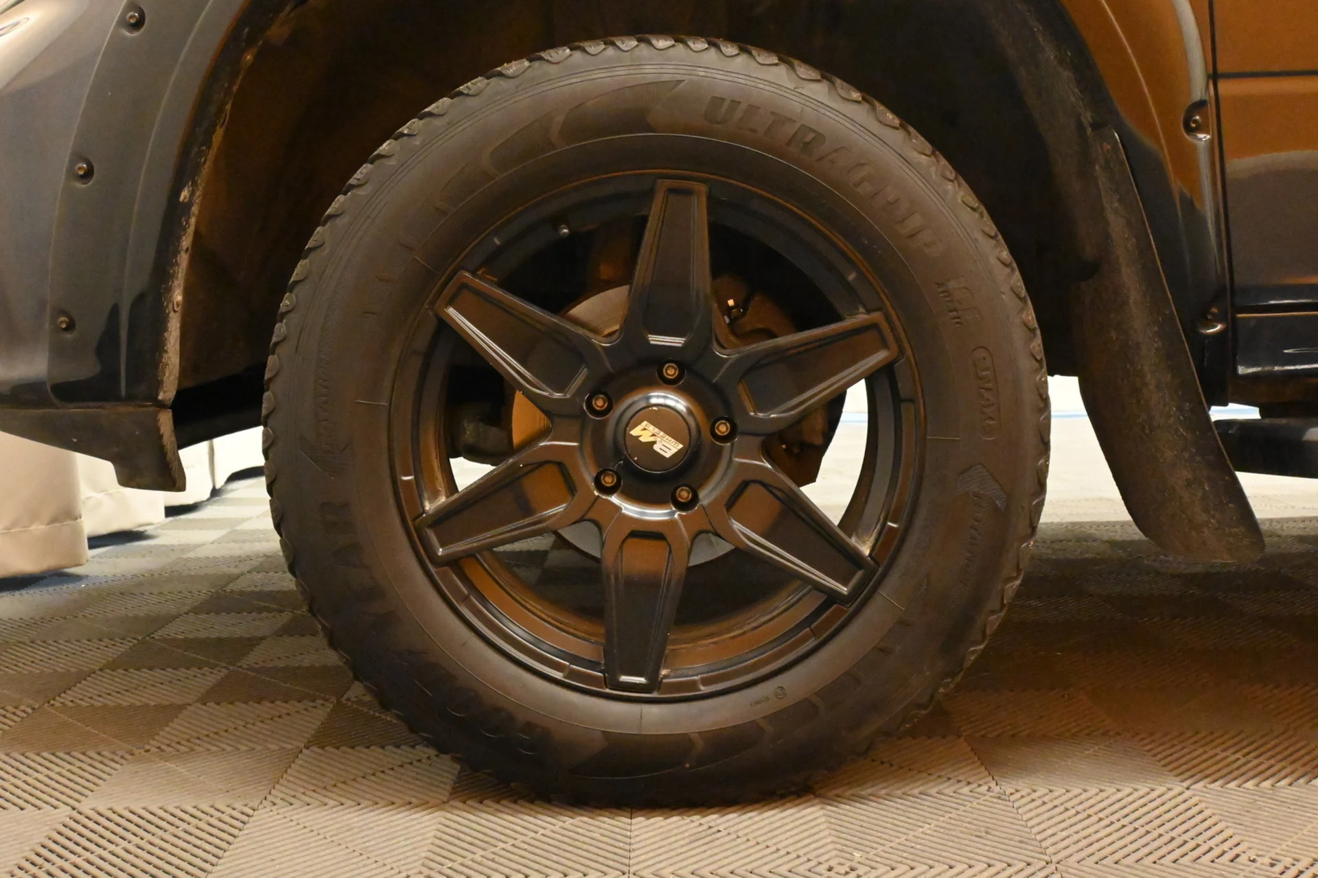 Car Image - 3R2vUdVFBiSs6SuhxVilio