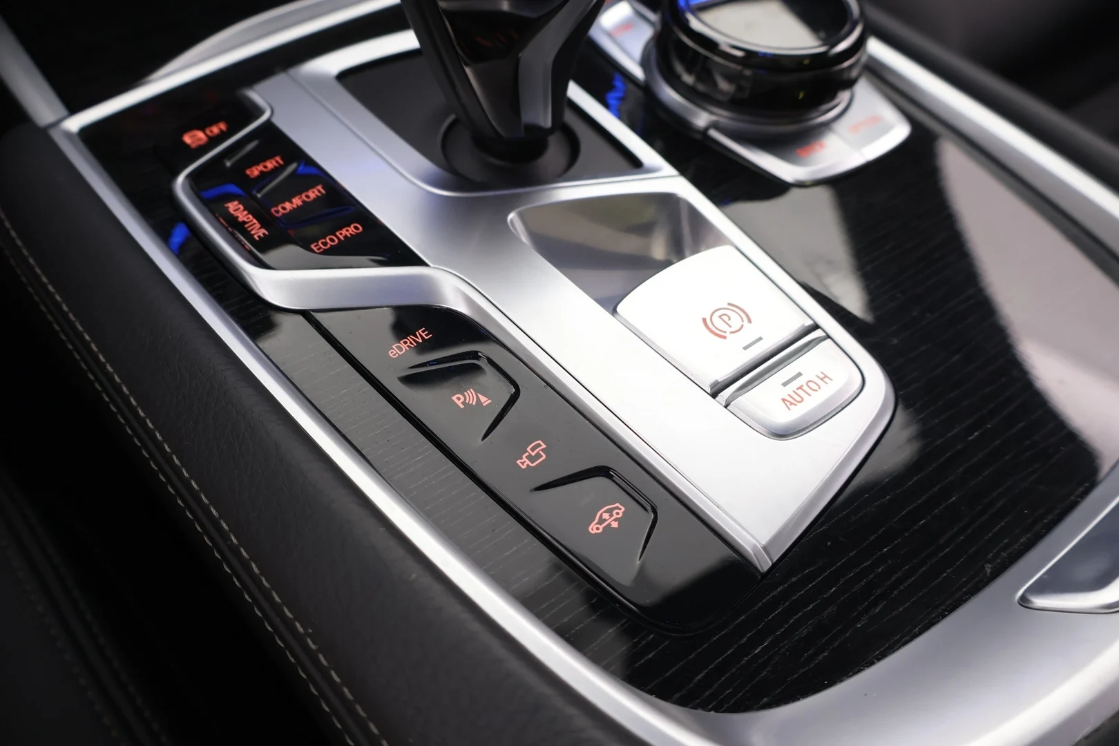 Car Image - liVEyLGqy73B1bmfjZ2No