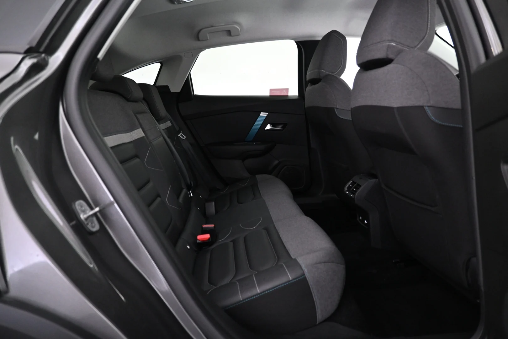 Car Image - 1bqSawqj3p19CsfLyY7ghG