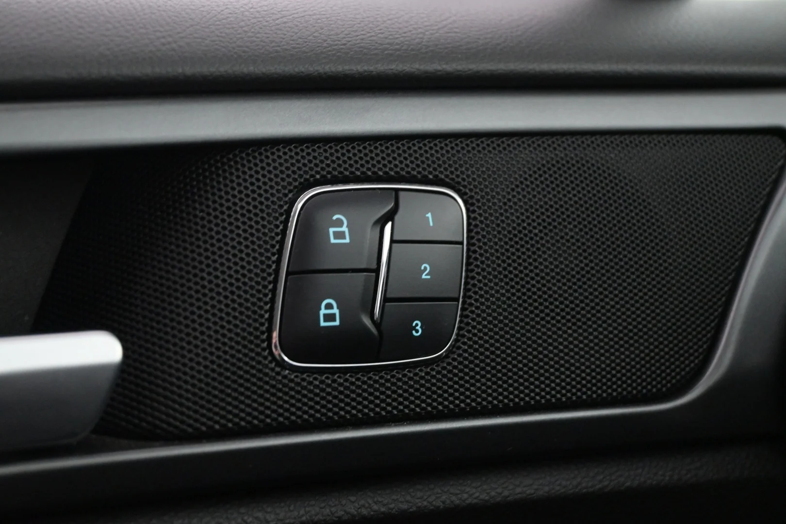 Car Image - 5XYTyAP5RneZygYeT55rAK