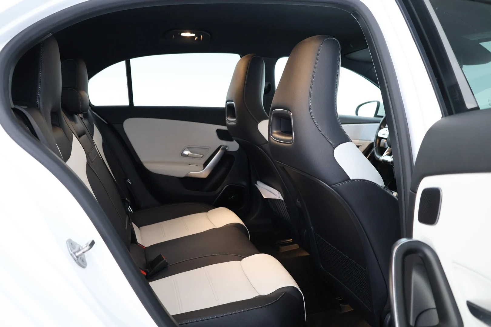 Car Image - 4t8BaXmADKK4dygrDnIgSL