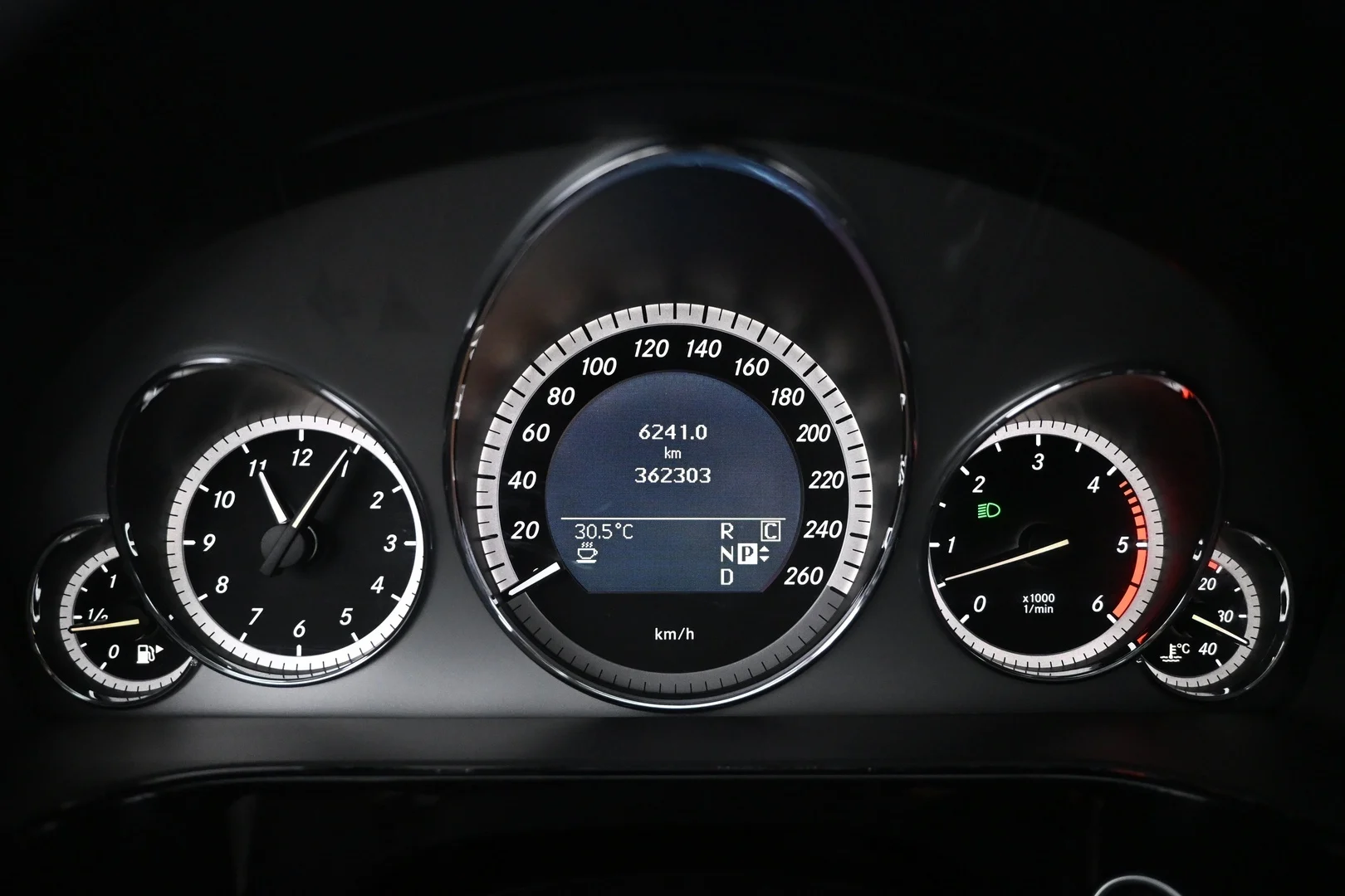 Car Image - 1FRUAW9MdCHkziJIwTnlvD