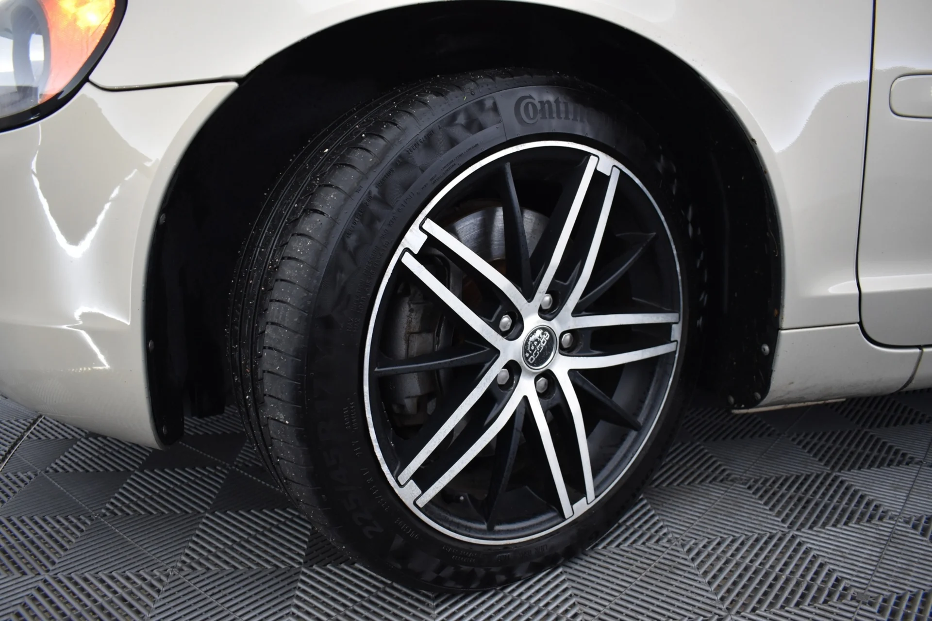 Car Image - 6BC8RX6i3g7Egn7RryPsjl