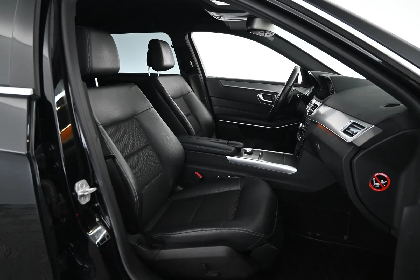 Car Image - 5elYf80JxuBhuMjtxi5uoS