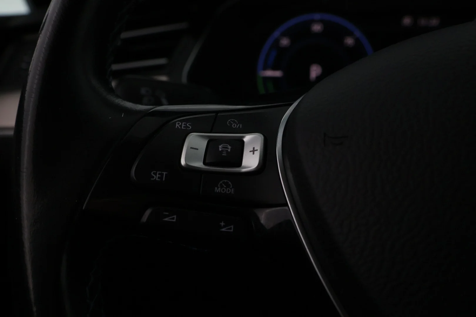 Car Image - 13mEN8TO8tBM3lVgv722qQ
