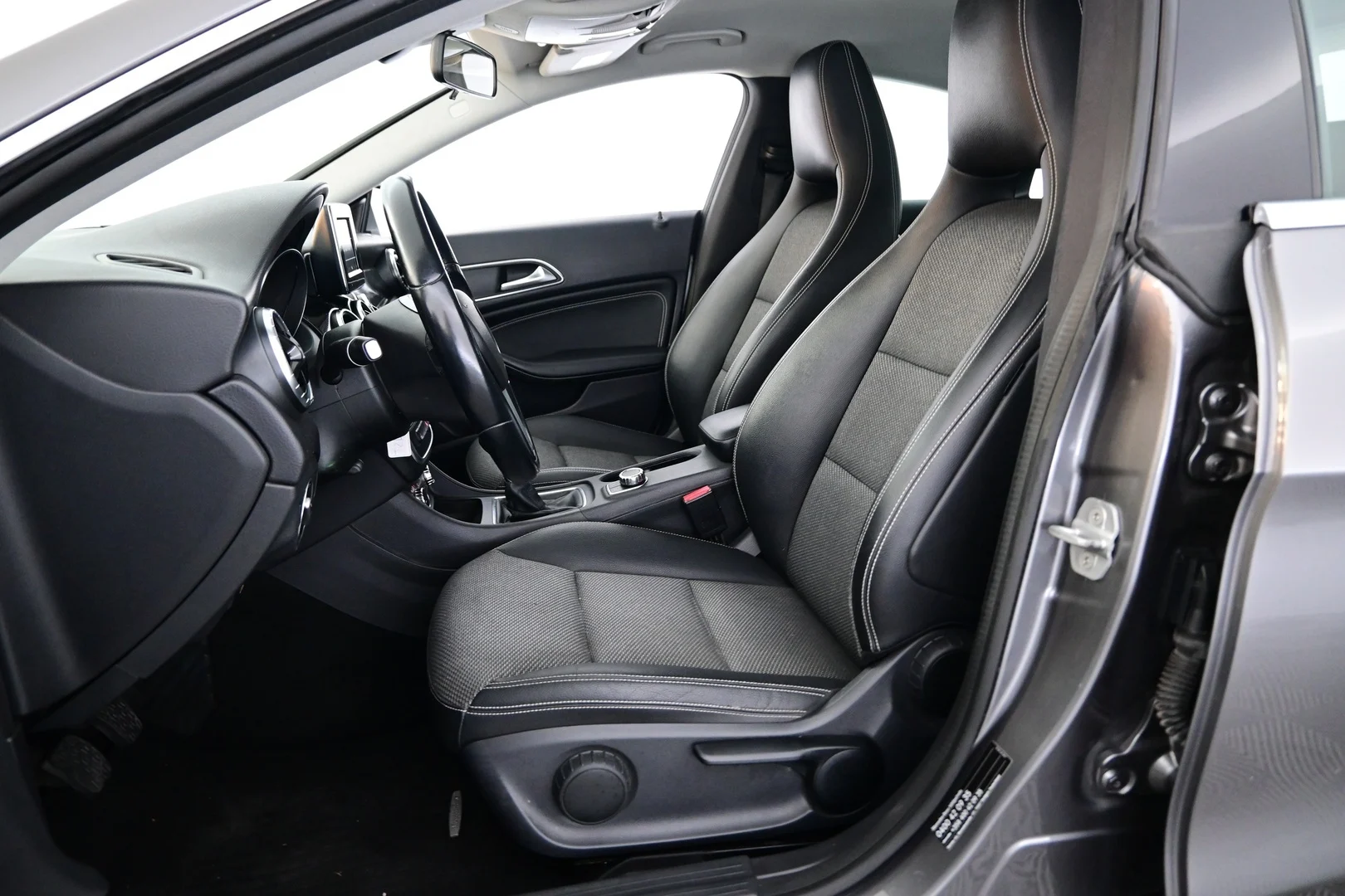 Car Image - 3gS2FjpkUq4XN7LoFjdlvi