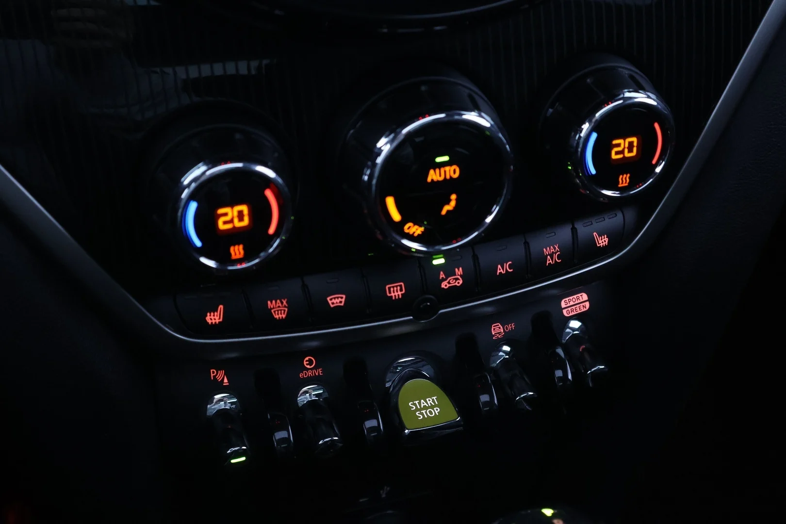 Car Image - 41PQO6PTS0g5j8Rm2U3eot