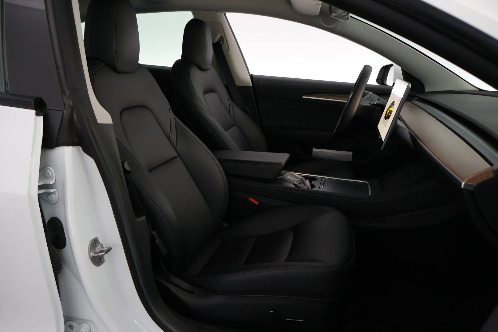 Car Image - 4p7U22emsdOn2GaIUuakOX