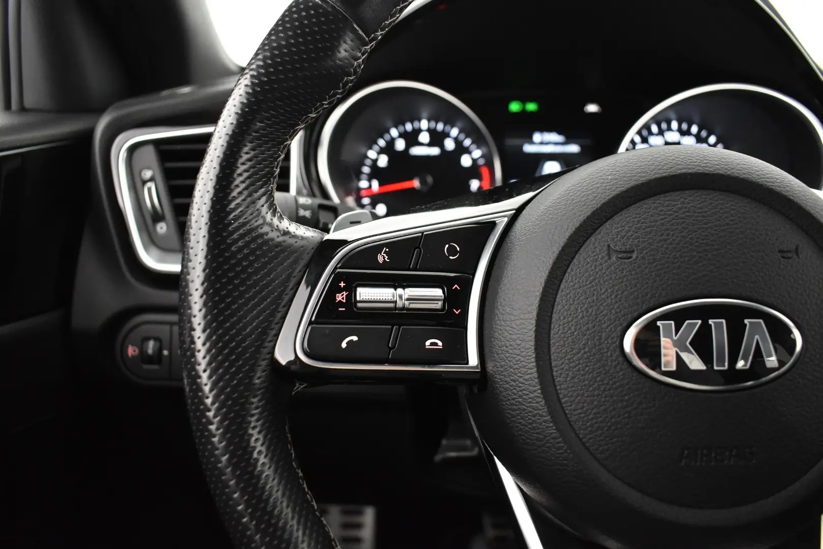 Car Image - 1NjVddsVdvfwiN3dbEWztP