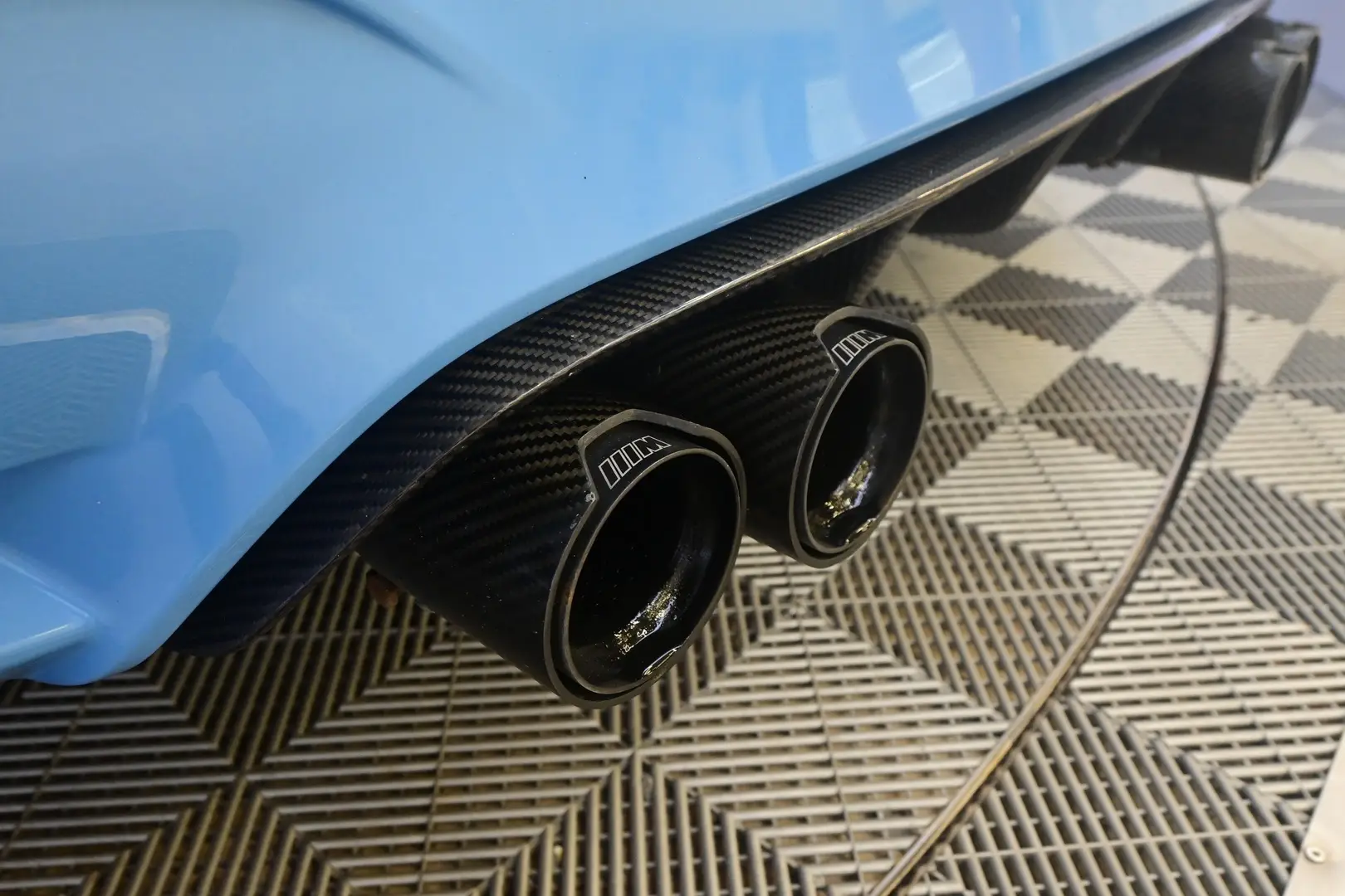 Car Image - akbDnVgzNYHma2C1xNXtI