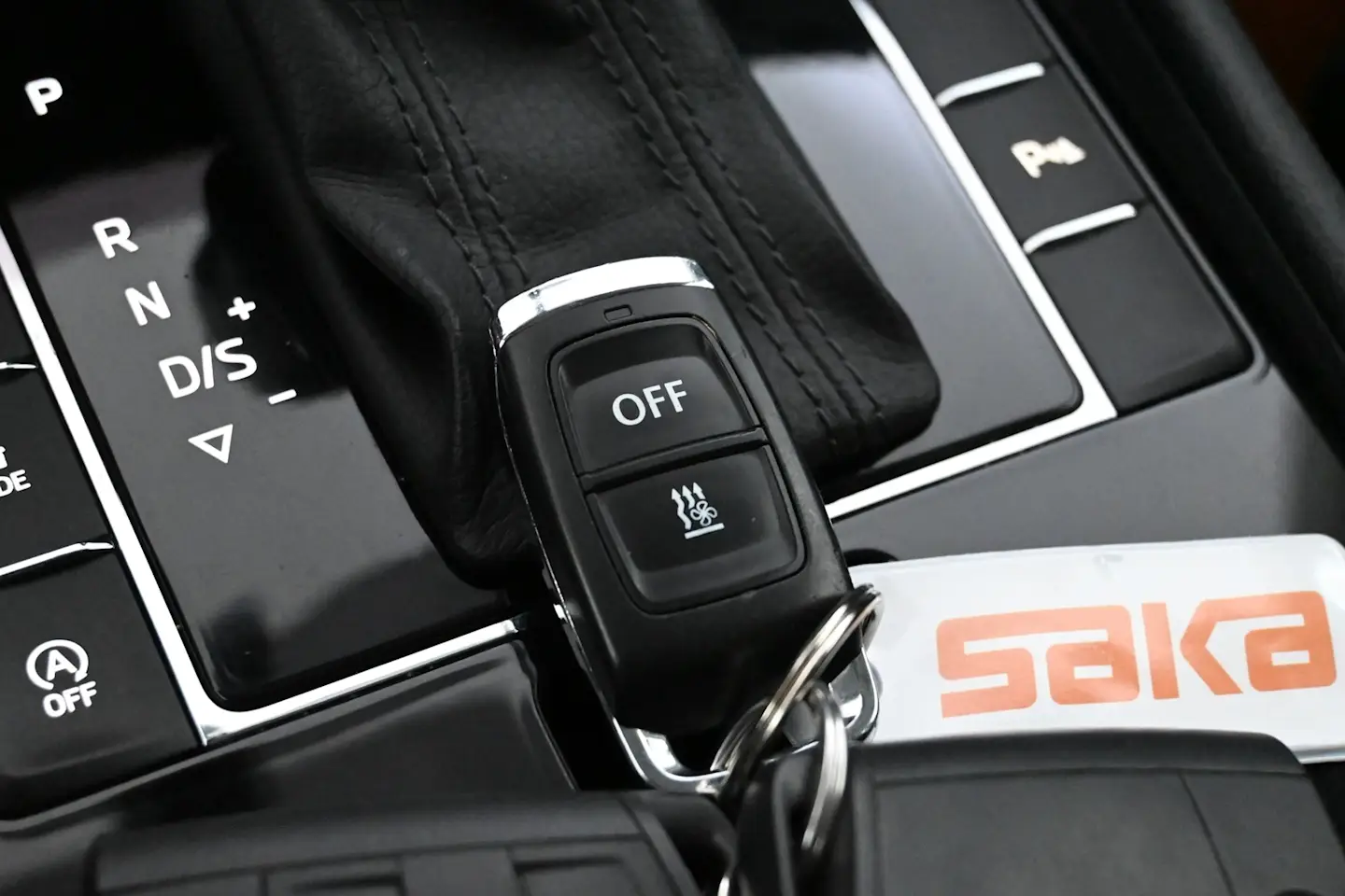 Car Image - 3pMDtqbL1vTjAJqYE414xb