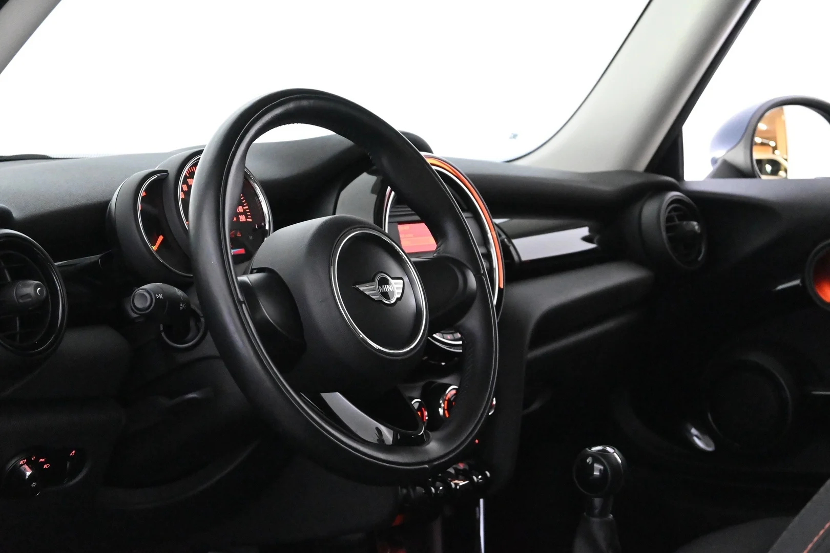 Car Image - ZLj8tOh0elS0iIGMG7MN6