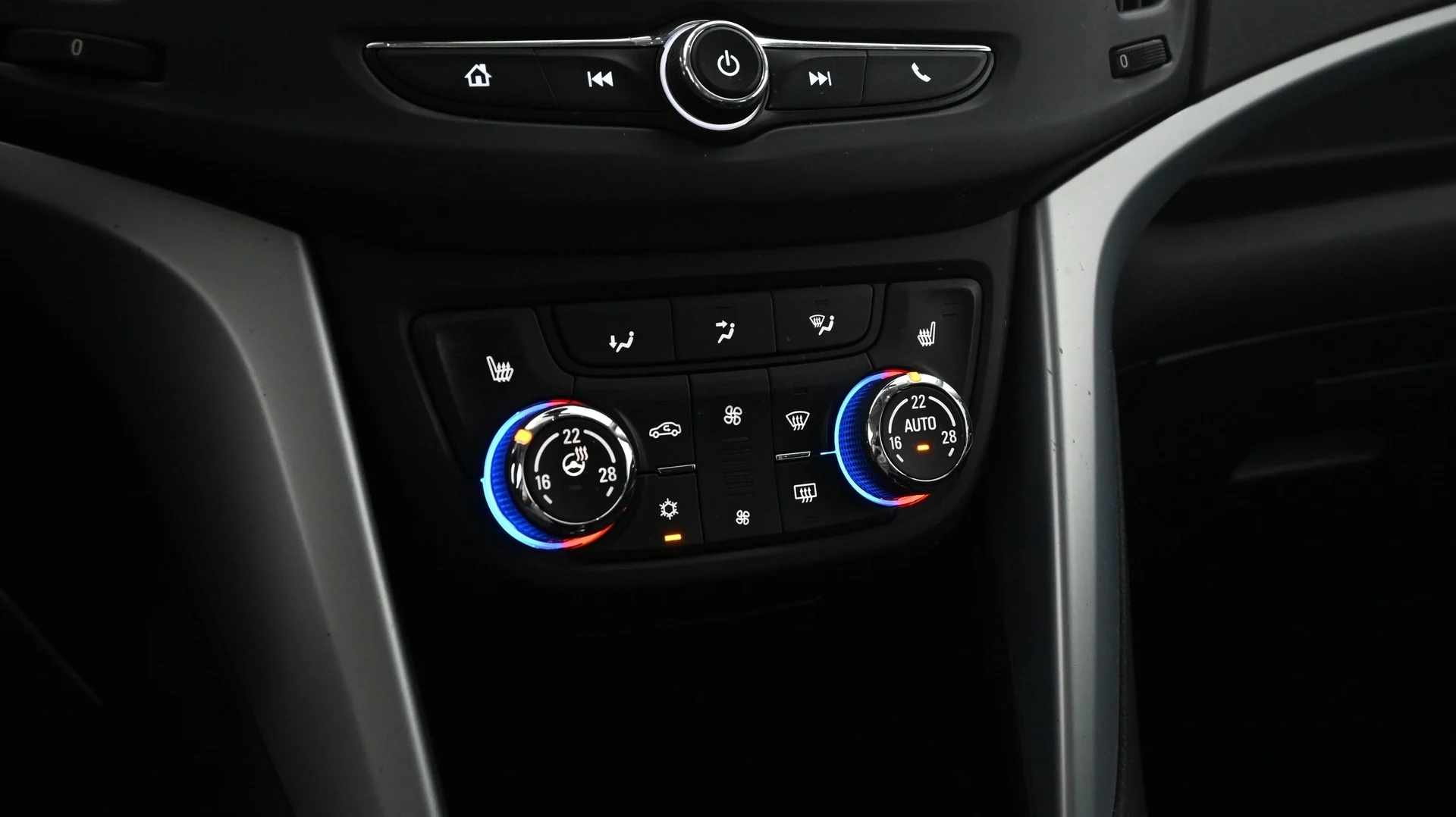 Car Image - 5sXyNd5KJ7aGlxpsSNqoac