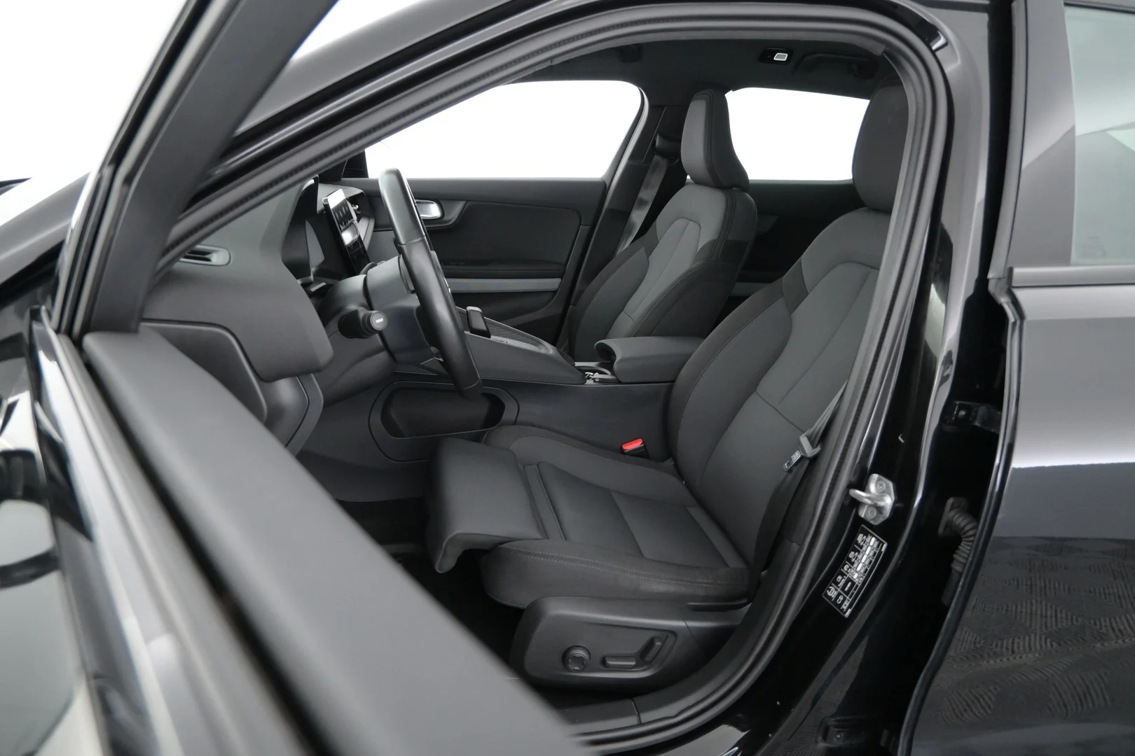 Car Image - 5ghGyalej9GaIXp20F2IQC