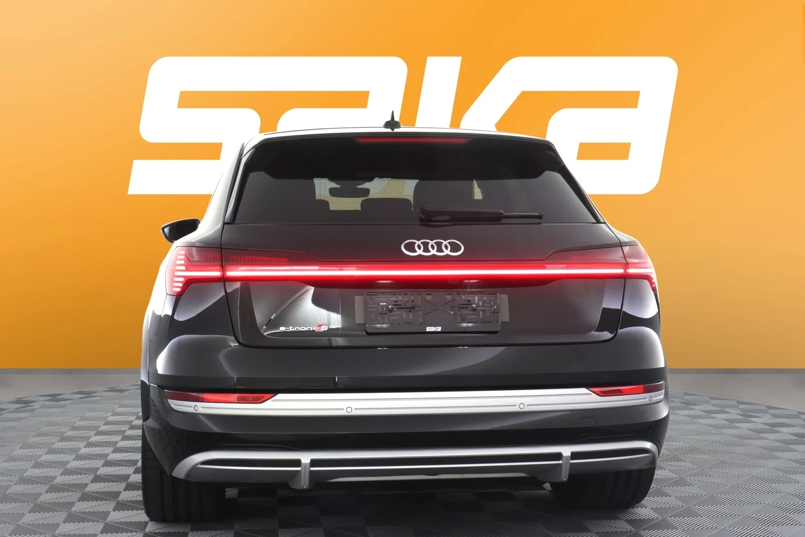Car Image - j4MOEiYWG9vehRUY2Xqvm
