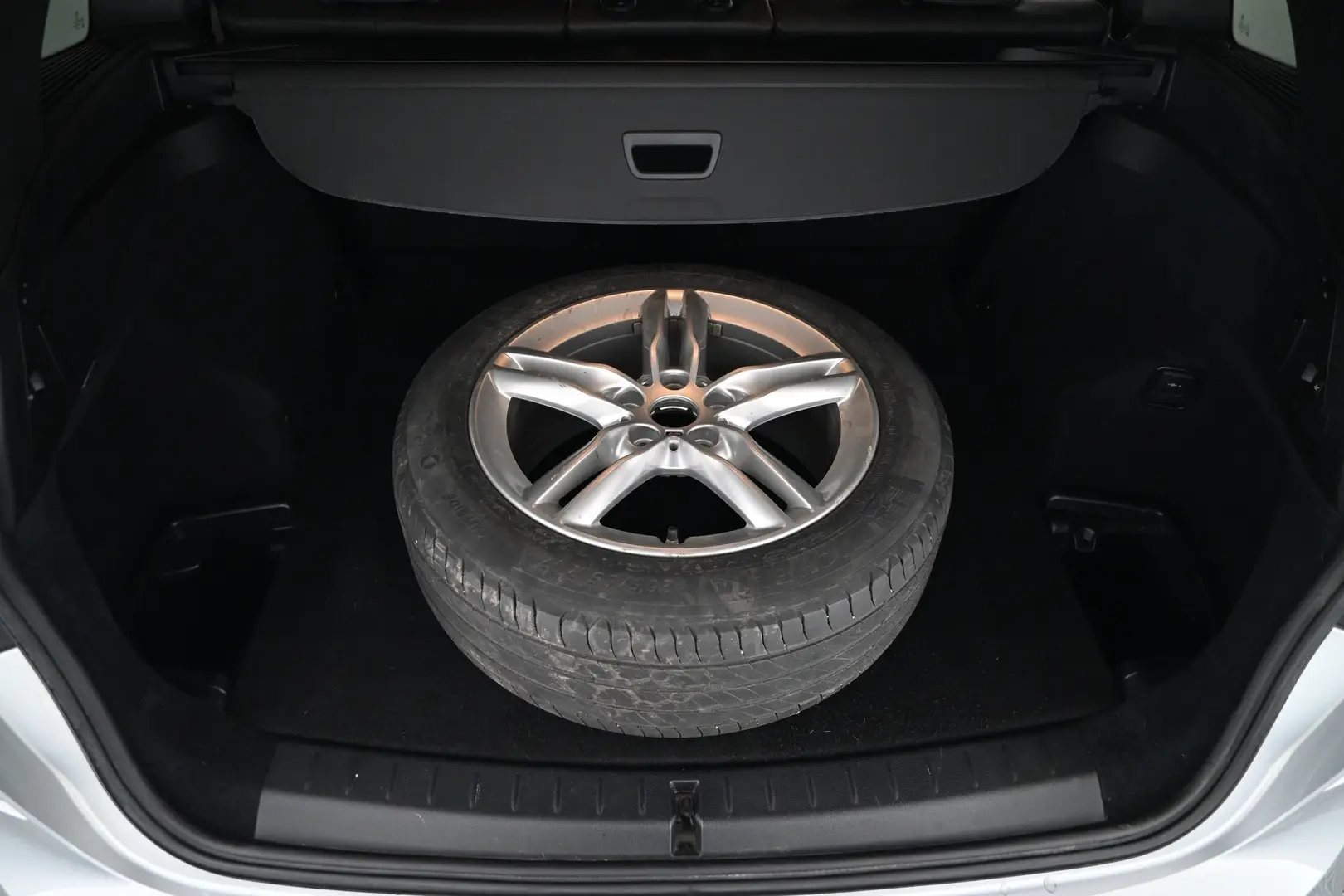 Car Image - 7kAjCBvOzkJc8vel7Rh8RM