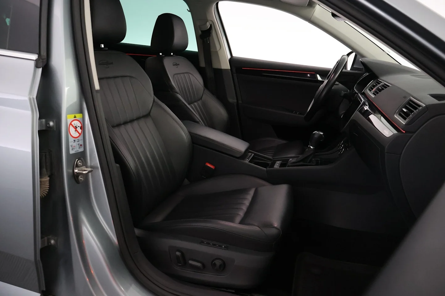 Car Image - 4VVKlp7bSOTqIcOg9SR6VU