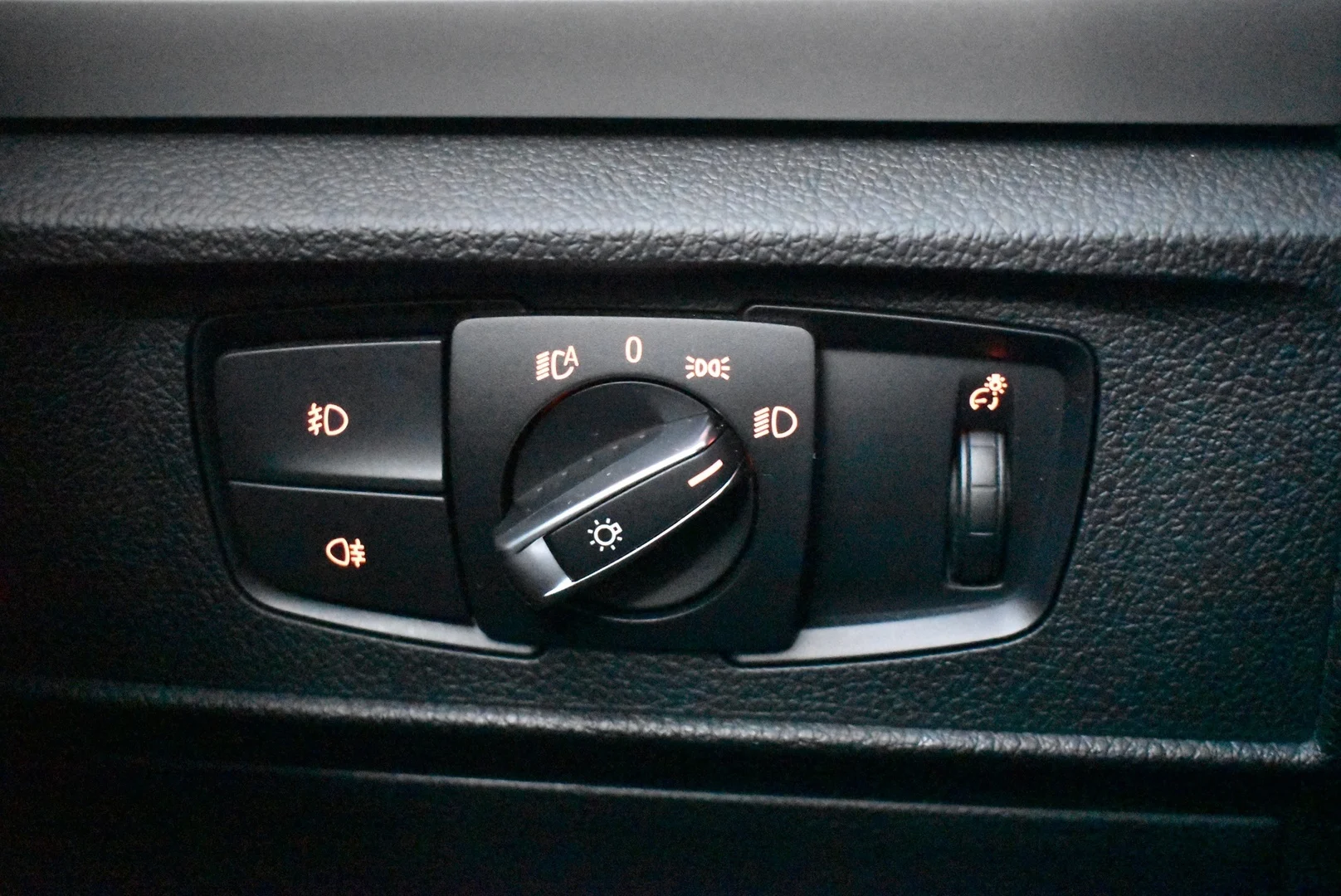 Car Image - 24X8g19tLzt36kCOuzfyqY