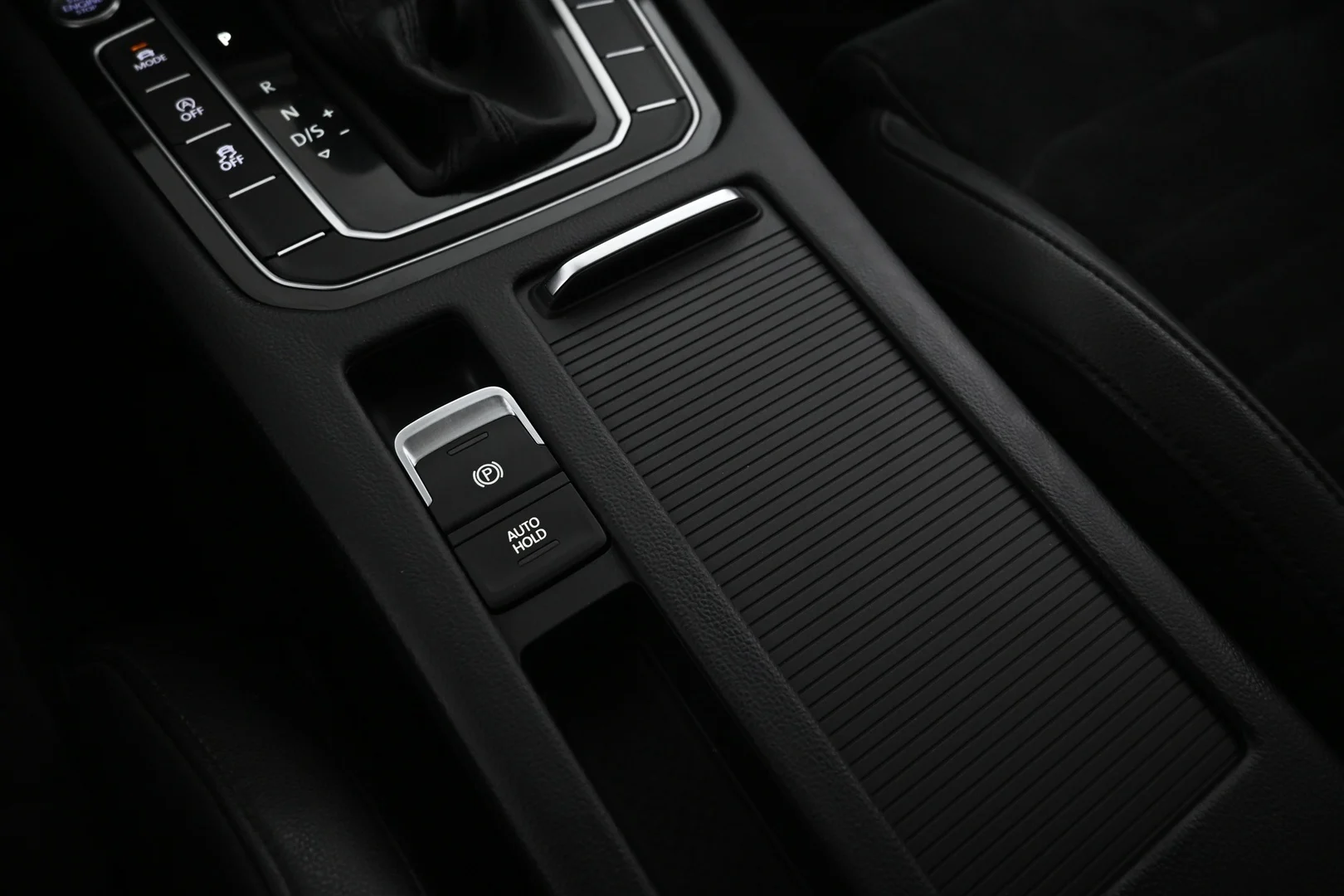 Car Image - 79y9ujzms06E6jqRuoKgwj