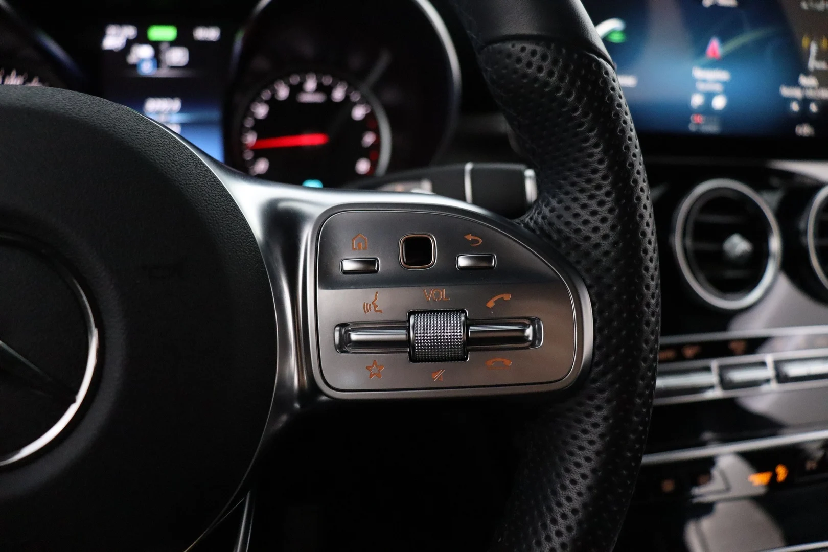 Car Image - 5w9LZoFWNB7K52XmV0aaDw